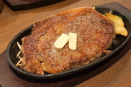$大阪スイーツレポーターちひろのおいしいスイーツランキング-ステーキとハンバーグのタケル福島店