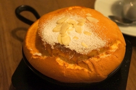 $大阪スイーツレポーターちひろのおいしいスイーツランキング-フロッグスダイナのスフレパンケーキ