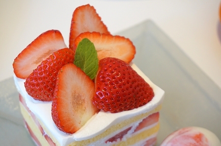 エスコヤマ　苺づくしのショートケーキ
