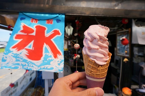 奈良県明日香村　あすかルビー　ソフトクリーム