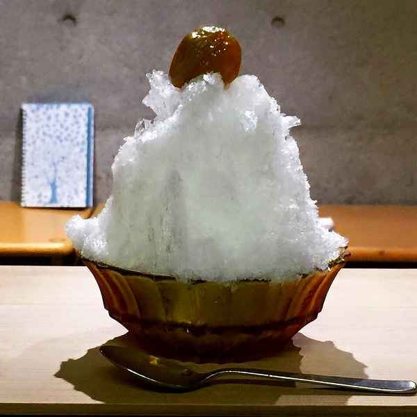 奈良県明日香村のトマト＆梅のかき氷