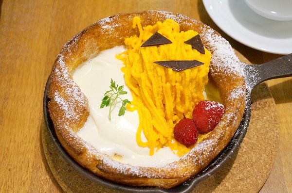 ブランカフェ心斎橋　かぼちゃのハロウィンダッチベイビーパンケーキ